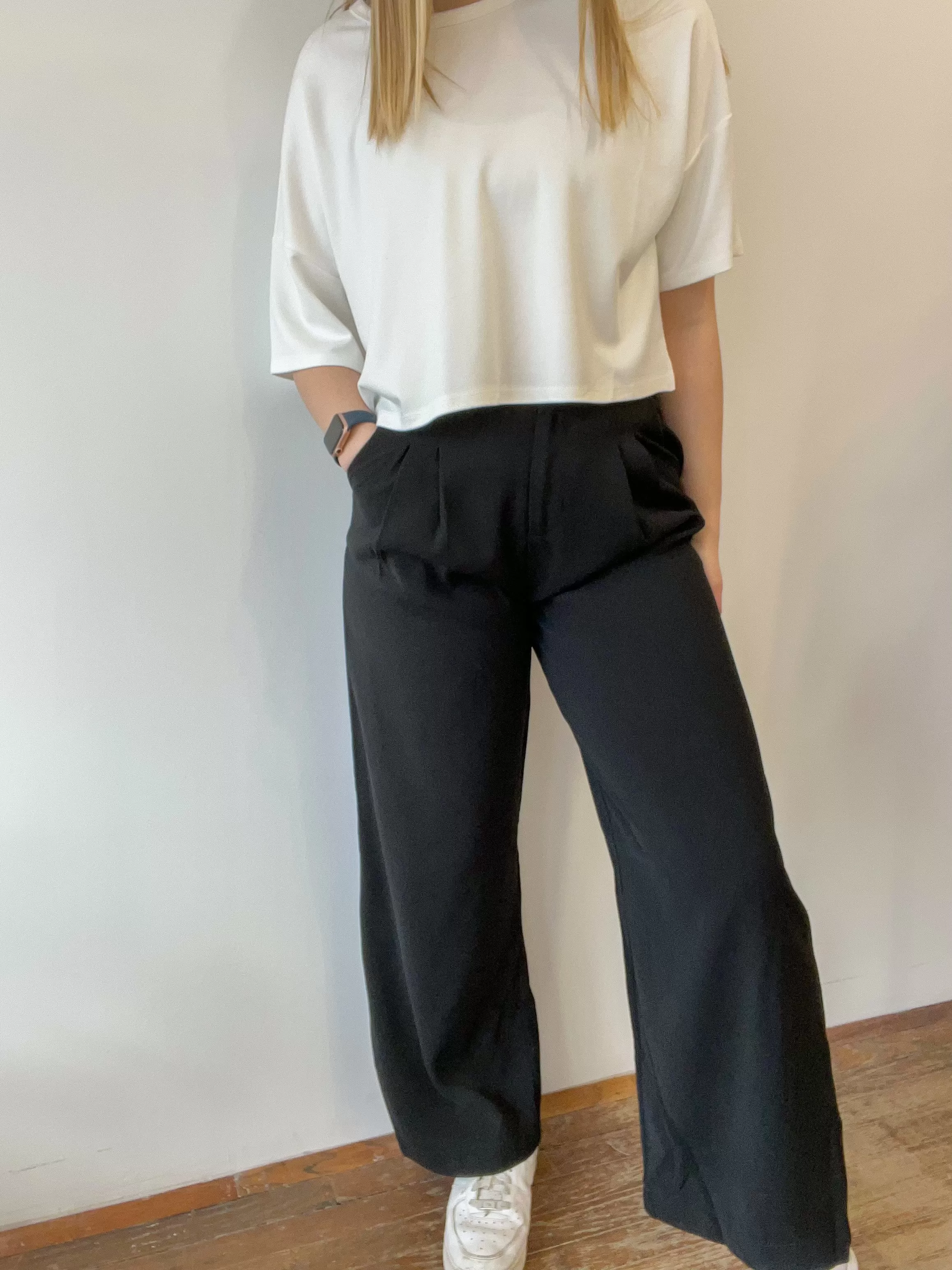 Chelsea Straight Leg Trousers in Black - FINAL SALE