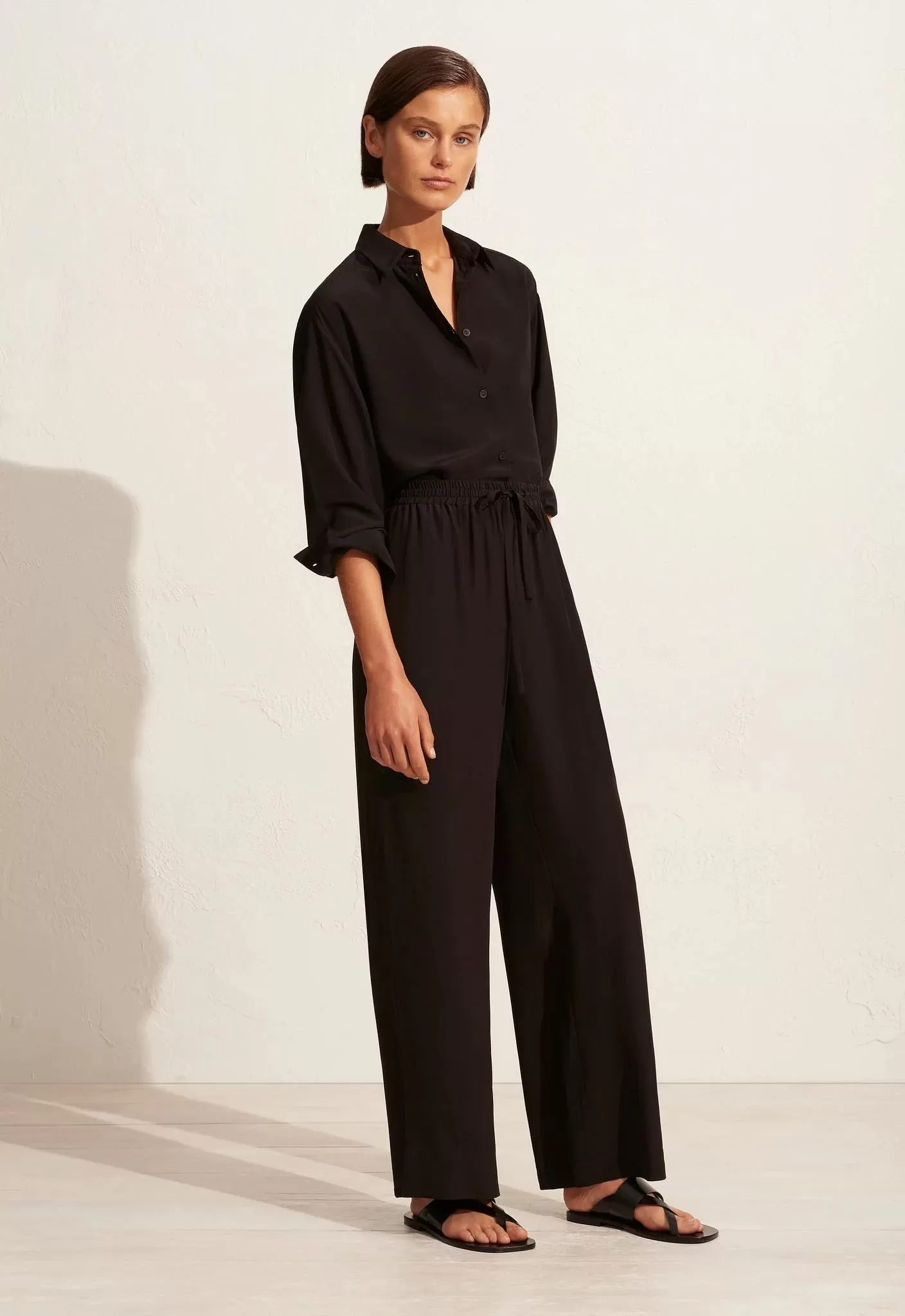 DRAWSTRING TROUSER-BLACK