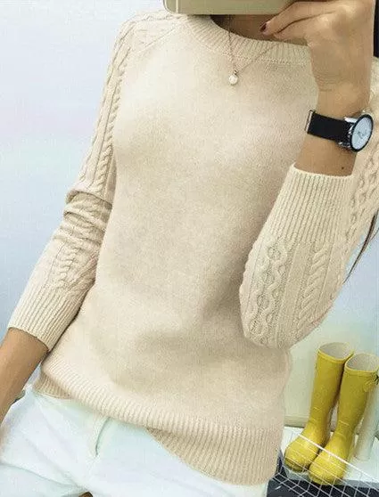 FITTED SWEATER WITH CABLEKNIT SLEEVES