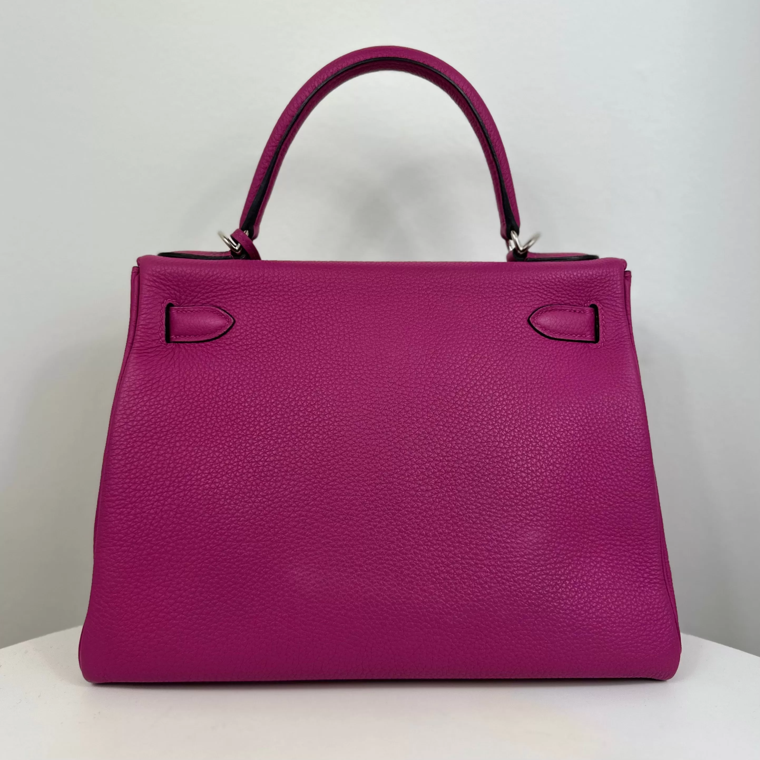 HERMÈS Kelly Handbag Rose Pourpre Togo with Palladium Hardware 28