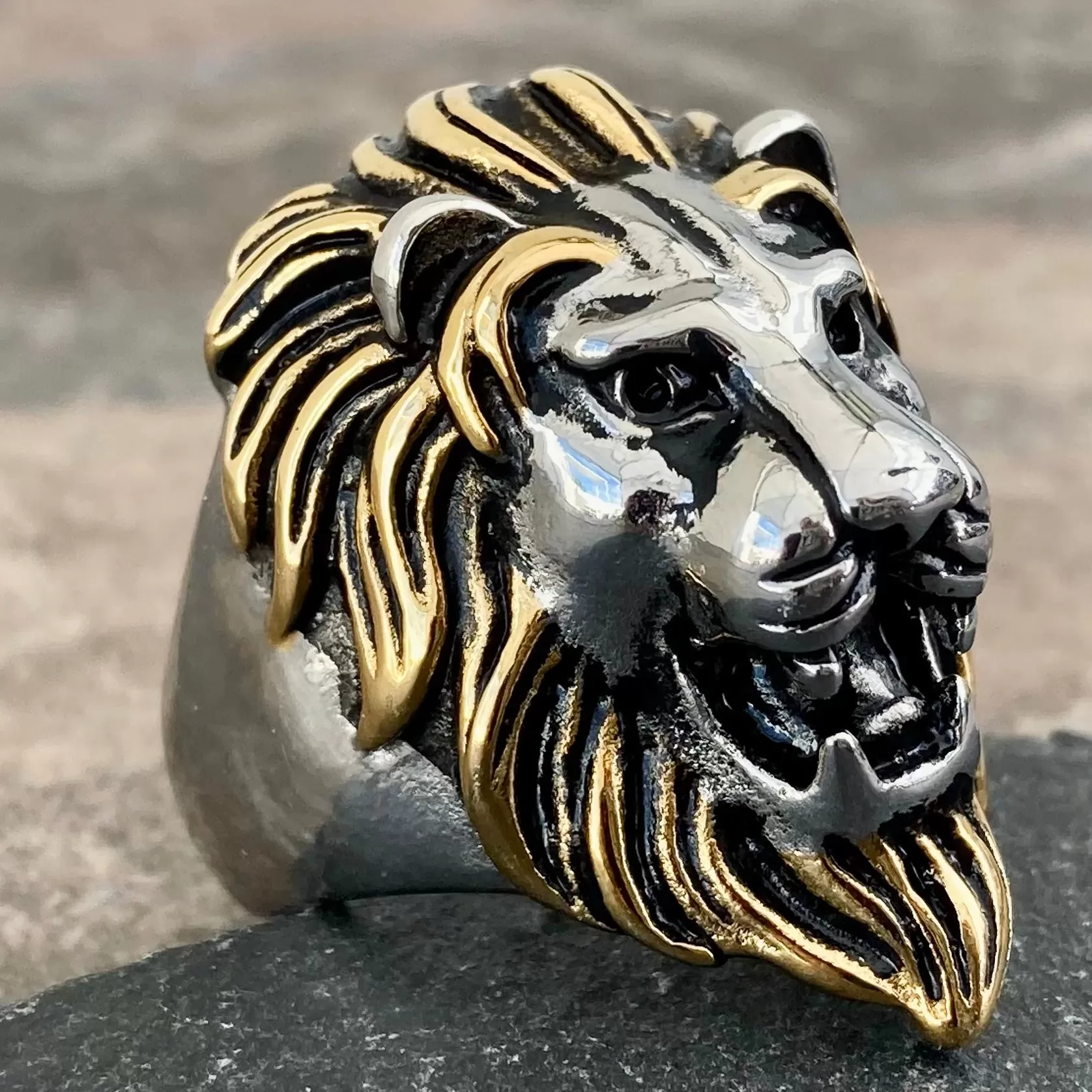 Lion Ring - Leo the Golden - R40