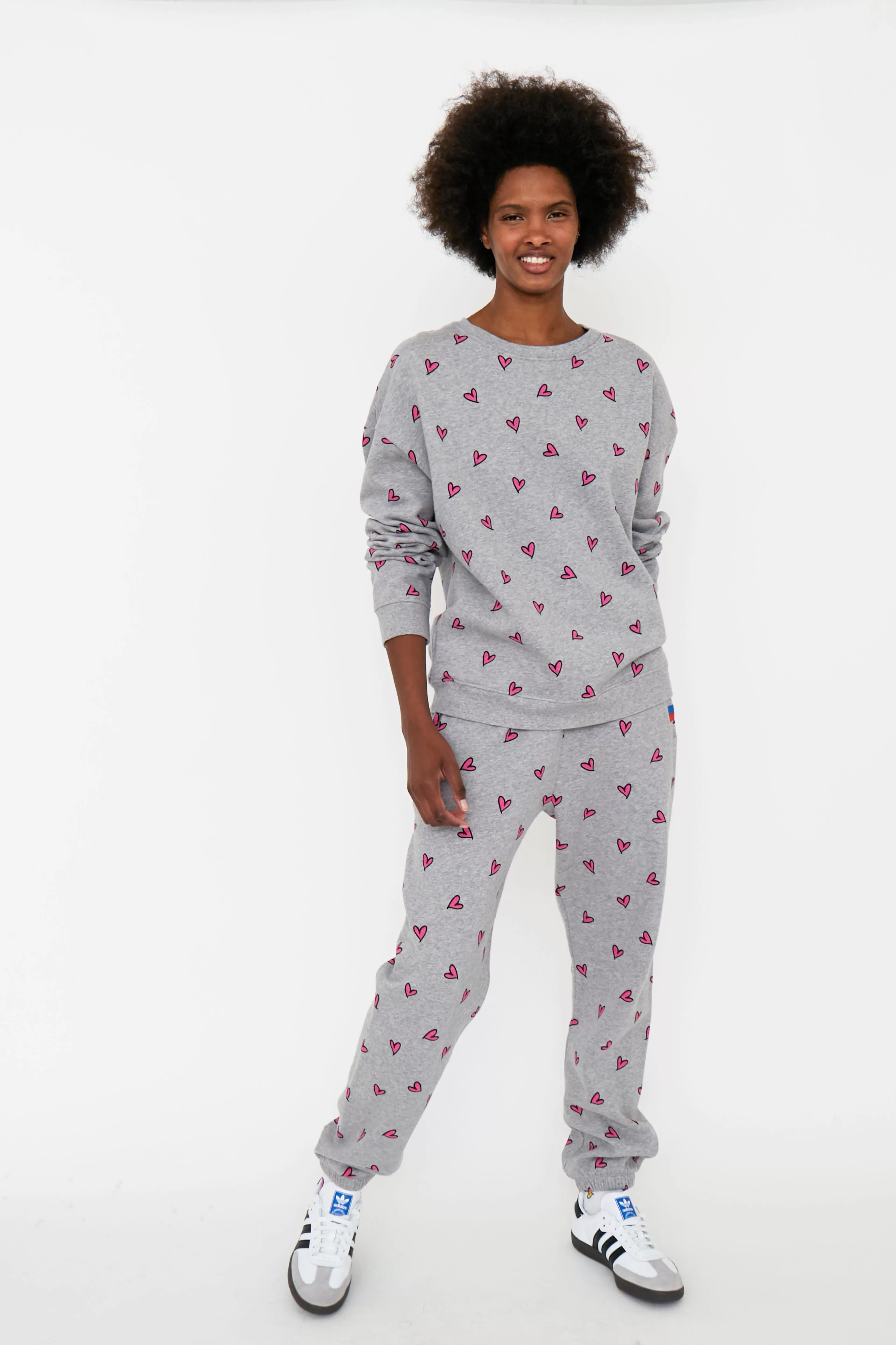 The All Over Heart Sweatpants - Heather Grey/Pink